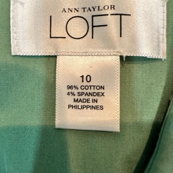 Ann Taylor Loft Button Down w/Cuffed Short Sleeves, Slim Fit Blouse, Size 10 - Picture 6 of 6